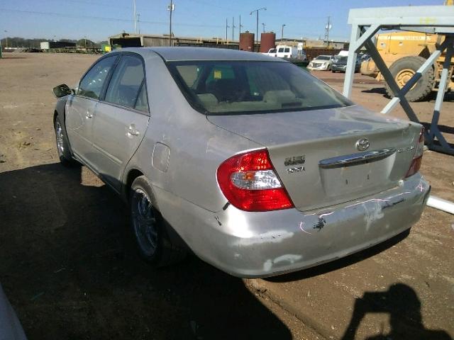 4T1BE32K33U150929 - 2003 TOYOTA CAMRY LE SILVER photo 3