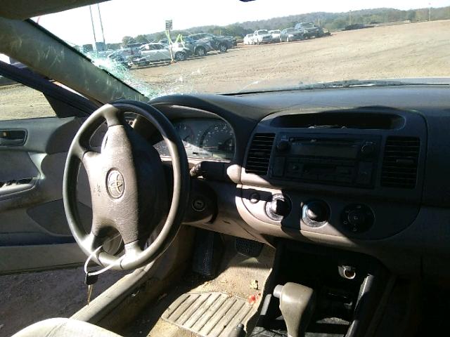 4T1BE32K33U150929 - 2003 TOYOTA CAMRY LE 银色 照片 9