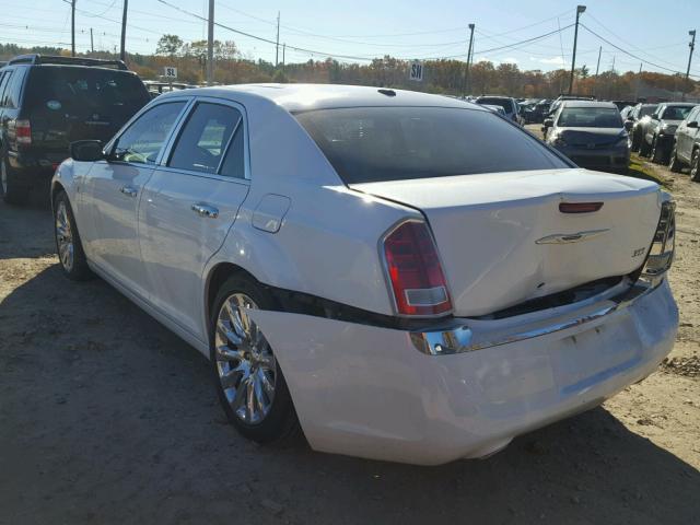 2C3CCAAG2DH698025 - 2013 CHRYSLER 300 WHITE photo 3