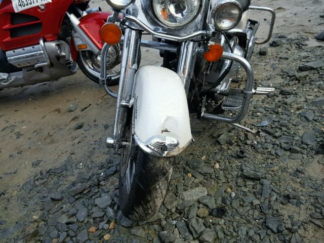 1HD1FRW104Y734957 - 2004 HARLEY-DAVIDSON FLHRCI WHITE photo 9