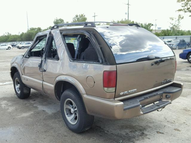 1GNCS18W12K193070 - 2002 CHEVROLET BLAZER BROWN photo 3