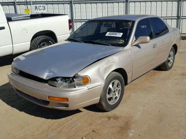 4T1SK12E2SU877839 - 1995 TOYOTA CAMRY LE GOLD photo 2