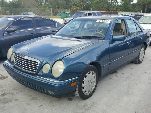 WDBJF65H2XA836285 - 1999 MERCEDES-BENZ E BLUE photo 2