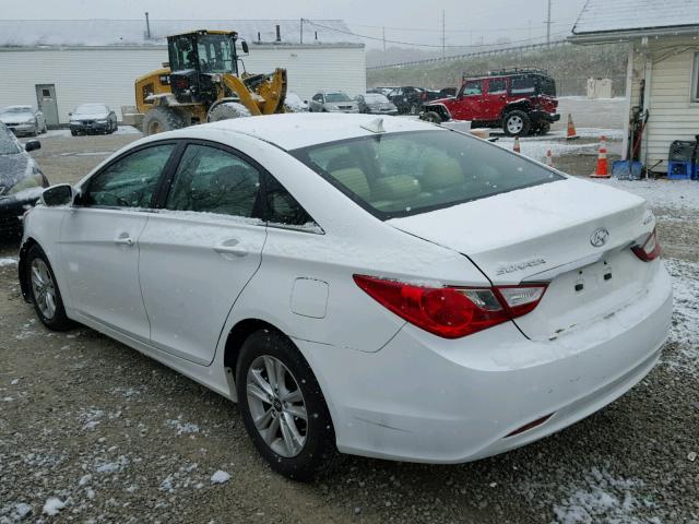 5NPEB4AC5BH102156 - 2011 HYUNDAI SONATA GLS WHITE photo 3