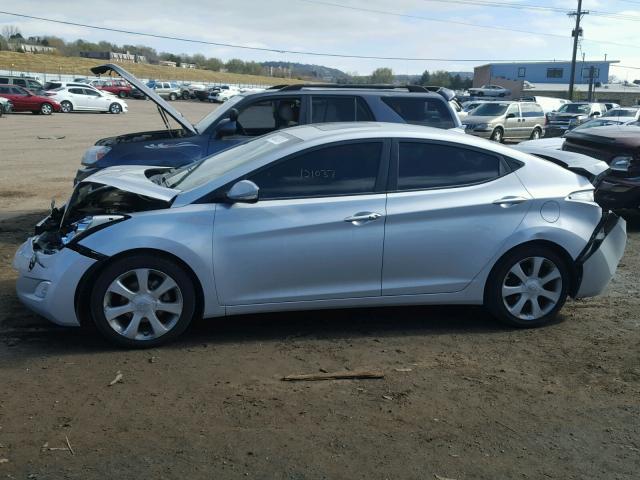 5NPDH4AE9CH105901 - 2012 HYUNDAI ELANTRA GL SILVER photo 9