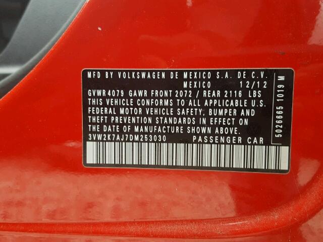 3VW2K7AJ7DM253030 - 2013 VOLKSWAGEN JETTA BASE წითელი ფოტო 10