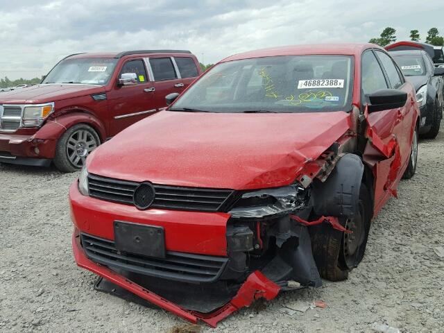 3VW2K7AJ7DM253030 - 2013 VOLKSWAGEN JETTA BASE წითელი ფოტო 2