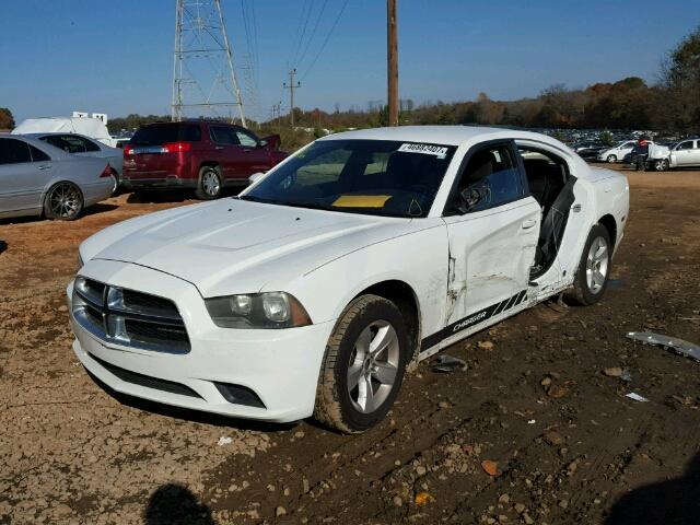 2B3CL3CG0BH577870 - 2011 DODGE CHARGER WHITE photo 2