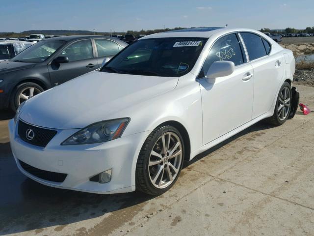 JTHBK262085084941 - 2008 LEXUS IS 250 WHITE photo 2