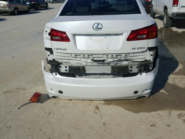 JTHBK262085084941 - 2008 LEXUS IS 250 WHITE photo 9