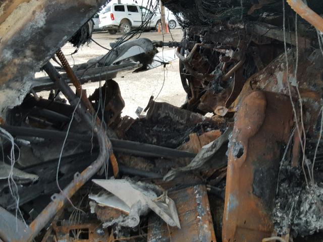 5LMEU27R02LJ08879 - 2002 LINCOLN NAVIGATOR Ақ фото 5