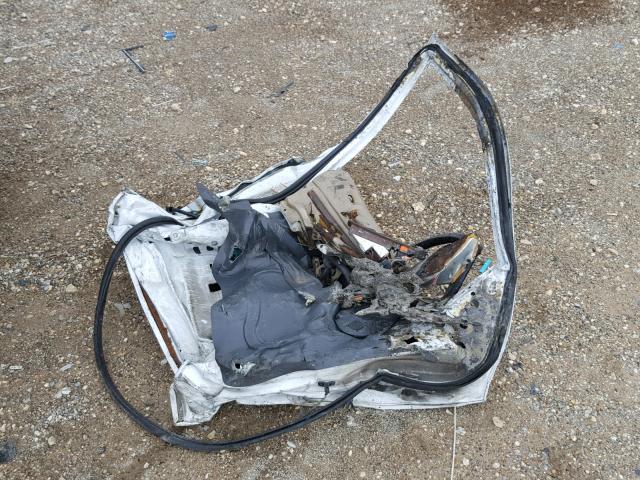 5LMEU27R02LJ08879 - 2002 LINCOLN NAVIGATOR Ақ фото 9