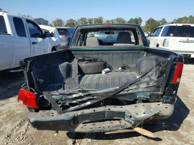 1GTCS19X438151233 - 2003 GMC SONOMA GREEN photo 9