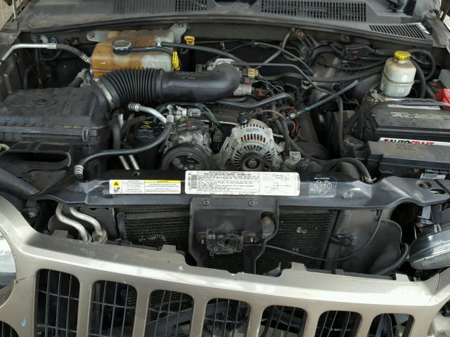 1J4GK48K36W282768 - 2006 JEEP LIBERTY SP TAN photo 7