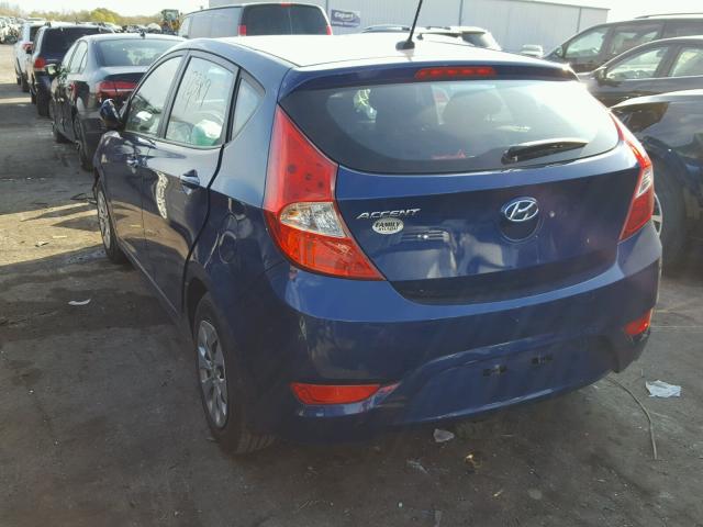 KMHCT5AE6GU265323 - 2016 HYUNDAI ACCENT SE BLUE photo 3