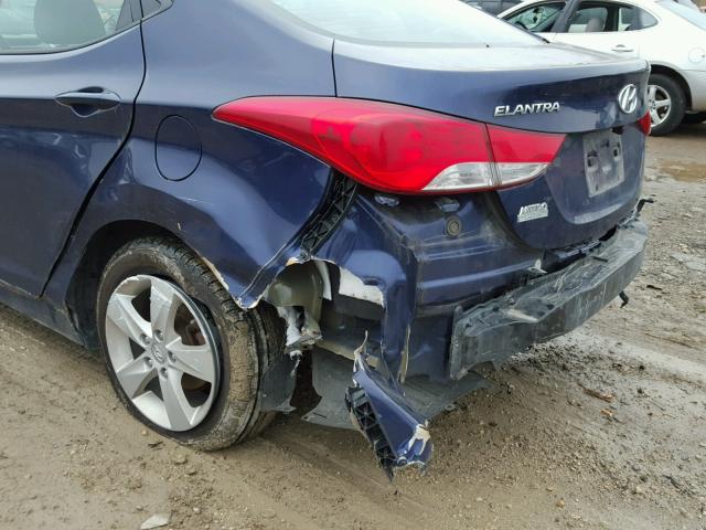 5NPDH4AEXDH239107 - 2013 HYUNDAI ELANTRA GL BLUE photo 9