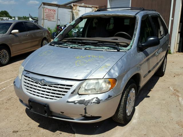 1C4GJ25323B206245 - 2003 CHRYSLER VOYAGER SILVER photo 2