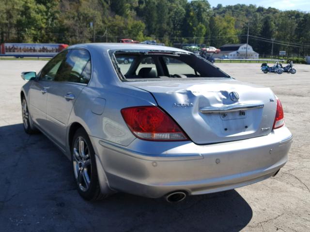 JH4KB16628C003785 - 2008 ACURA RL SILVER photo 3