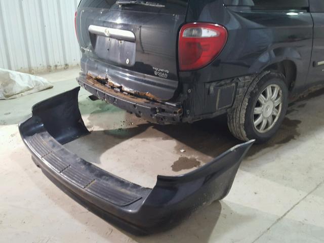 2A4GP54L86R740450 - 2006 CHRYSLER TOWN & COU BLACK photo 9