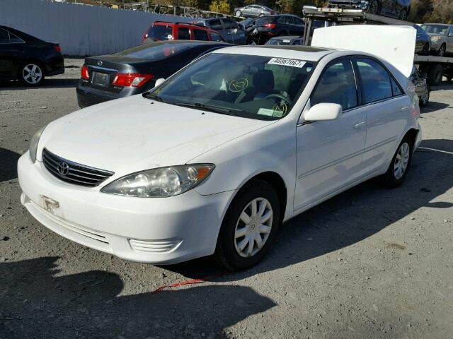 4T1BE30K46U720721 - 2006 TOYOTA CAMRY LE WHITE photo 2