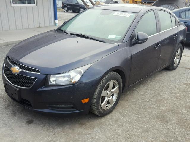 1G1PD5SB3E7379226 - 2014 CHEVROLET CRUZE LT BLUE photo 2