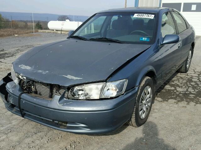 JT2BG22K3Y0463026 - 2000 TOYOTA CAMRY CE BLUE photo 2