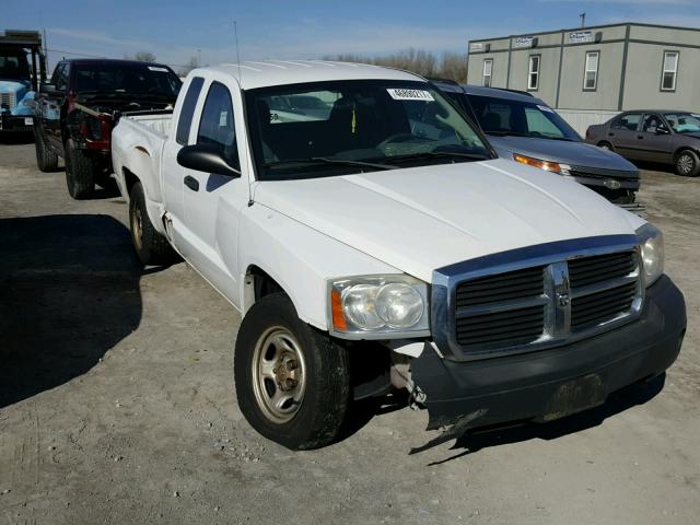 1D7HE22KX6S694116 - 2006 DODGE DAKOTA ST WHITE photo 1