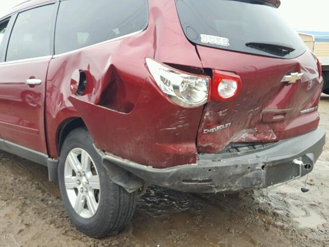 1GNER23D59S146568 - 2009 CHEVROLET TRAVERSE L RED photo 9