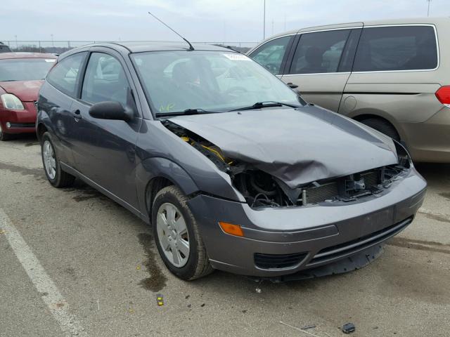 1FAFP31N07W268691 - 2007 FORD FOCUS ZX3 GRAY photo 1