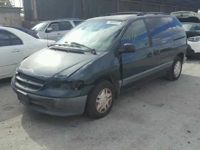 2B4GP45R7WR741833 - 1998 DODGE CARAVAN SE GREEN photo 2