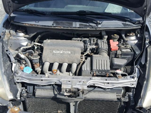 JHMGD37677S018877 - 2007 HONDA FIT S 银色 照片 7