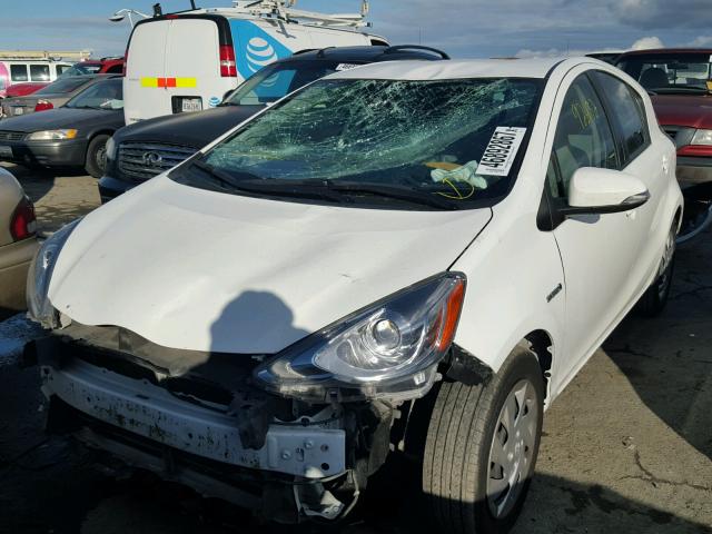 JTDKDTB36F1586017 - 2015 TOYOTA PRIUS C WHITE photo 2