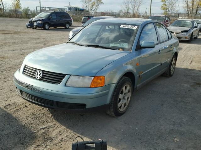 WVWAA63B9XE112228 - 1999 VOLKSWAGEN PASSAT GLS GREEN photo 2