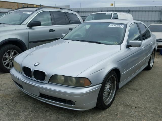 WBADT43421GX21005 - 2001 BMW 525 SILVER photo 2