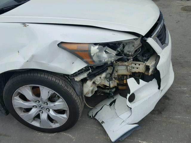 1HGCP36839A016936 - 2009 HONDA ACCORD EXL WHITE photo 9