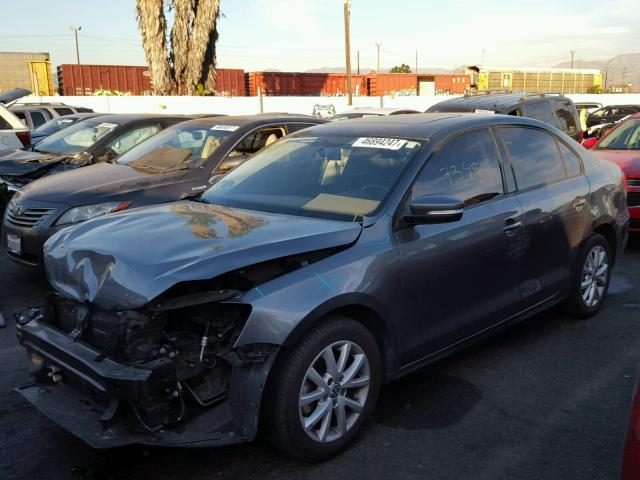 3VWDZ7AJ9BM323550 - 2011 VOLKSWAGEN JETTA SE 灰色 照片 2