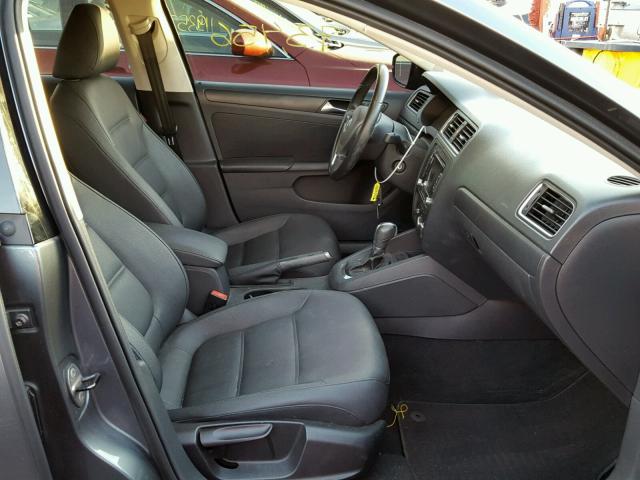 3VWDZ7AJ9BM323550 - 2011 VOLKSWAGEN JETTA SE 灰色 照片 5