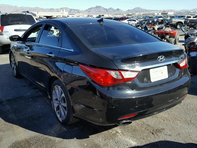 5NPEC4AB7DH667791 - 2013 HYUNDAI SONATA SE BLACK photo 3