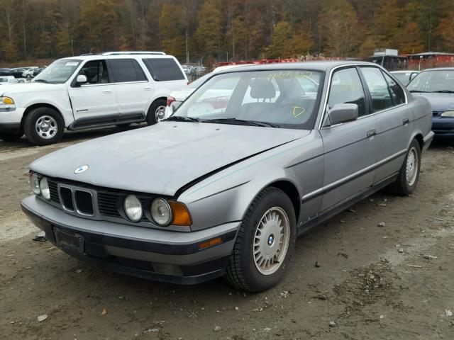 WBAHC2300LBE24787 - 1990 BMW 525 I AUTO SILVER photo 2