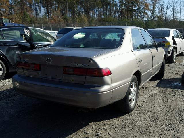 4T1BG22K0WU253119 - 1998 TOYOTA CAMRY CE BEIGE photo 4