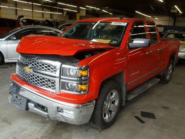 1GCVKSEC8EZ159463 - 2014 CHEVROLET SILVERADO RED photo 2