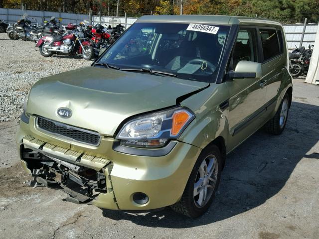 KNDJT2A27B7217899 - 2011 KIA SOUL + GREEN photo 2