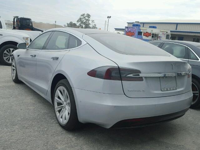 5YJSA1E13HF218539 - 2017 TESLA MODEL S SILVER photo 3