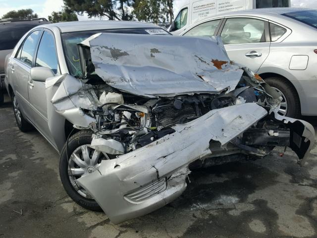 4T1BE30KX6U153009 - 2006 TOYOTA CAMRY LE SILVER photo 1