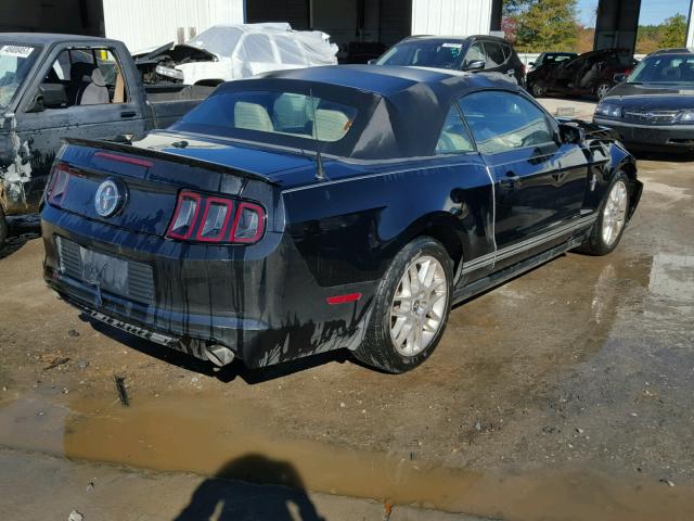 1ZVBP8EM6E5261641 - 2014 FORD MUSTANG BLACK photo 4