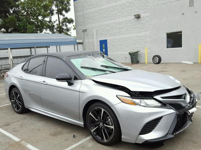 4T1B61HK8JU128415 - 2018 TOYOTA CAMRY XSE GRAY photo 1