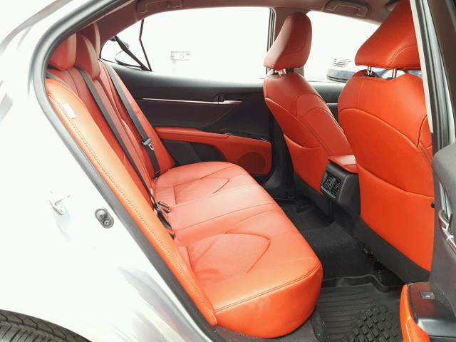 4T1B61HK8JU128415 - 2018 TOYOTA CAMRY XSE GRAY photo 6