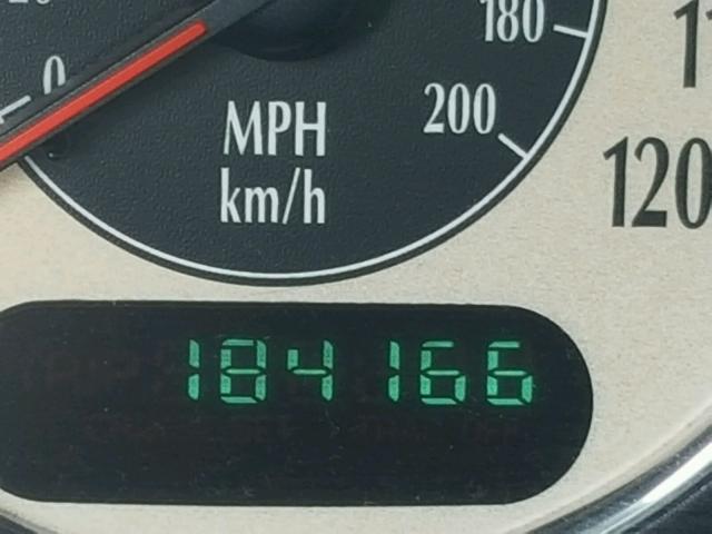 2C8GP64L12R516487 - 2002 CHRYSLER TOWN & COU SILVER photo 8