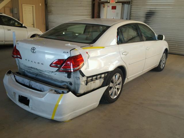 4T1BK36B06U077154 - 2006 TOYOTA AVALON XL Ақ фото 4