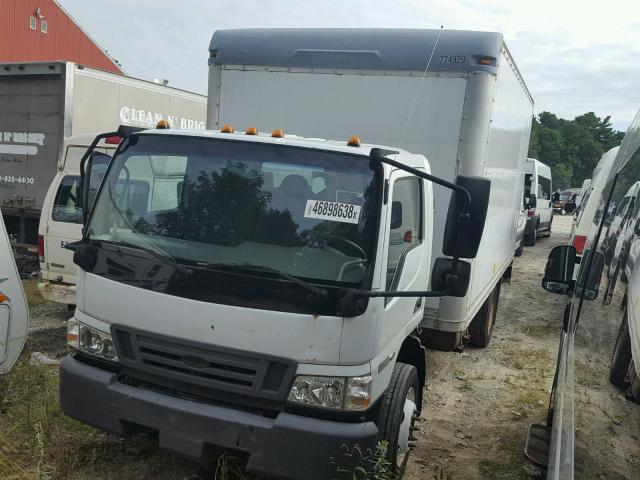 3FRLL45Z87V634213 - 2007 FORD LOW CAB FO WHITE photo 2